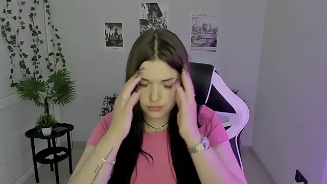 TinsleyPeach Chat XXX in diretta