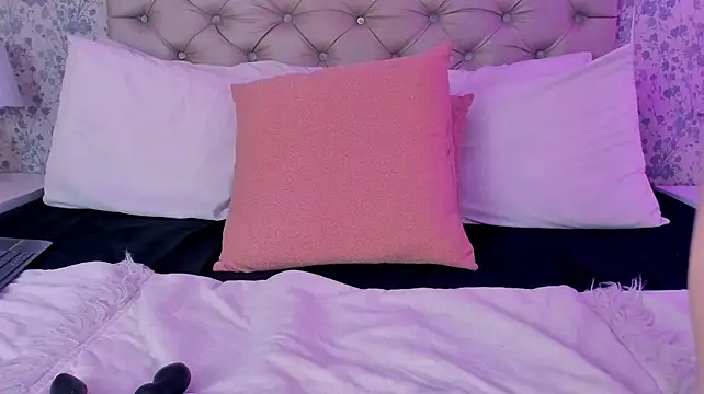 Chat XXX ao vivo de VelvetEros