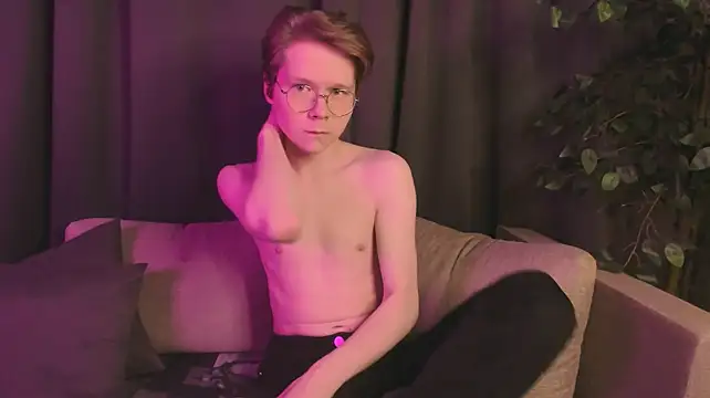 DanielSanders Adlı Modelin Canlı XXX Sohbeti