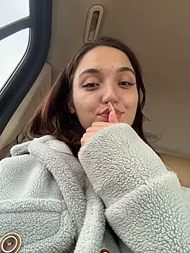 DollyTall's Live XXX Chat