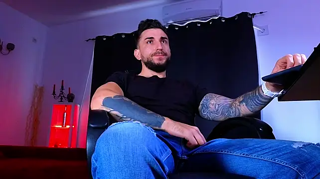MightyAaron66 Chat XXX live