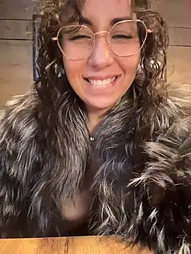 XXX chat uživo modela choco__latte