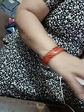 Czat XXX na żywo – Simran_008