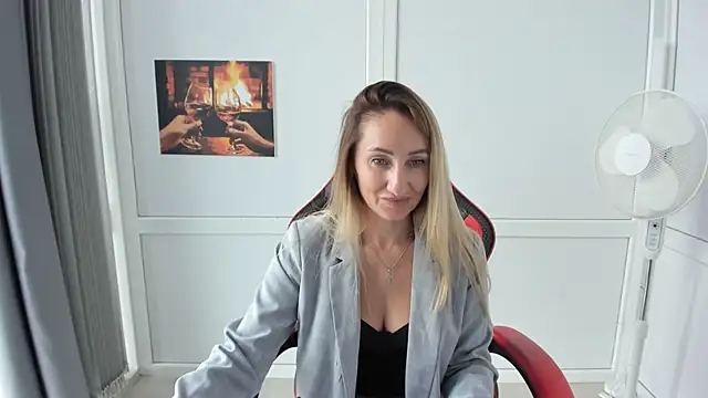 Živý XXX chat LilyDreamm