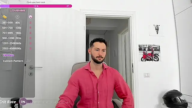 ZackFraser Adlı Modelin Canlı XXX Sohbeti