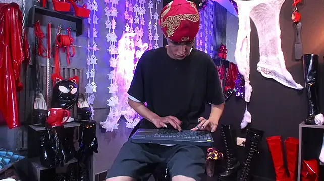 MikeHunteer 라이브 XXX 채팅