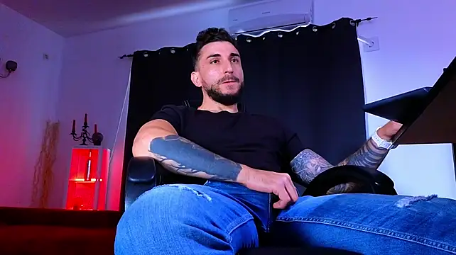 Онлайн чат XXX MightyAaron66