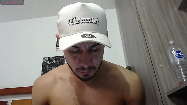 XXX chat uživo modela Taylor_DiamondBoy