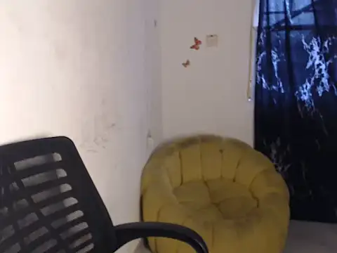 แชท XXX สดของ Eboni_hotboobs_
