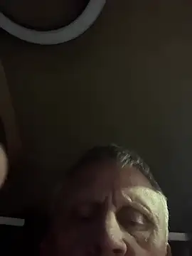 prekumstud's Live XXX Chat
