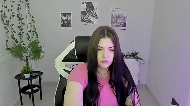 TinsleyPeach Chat XXX live