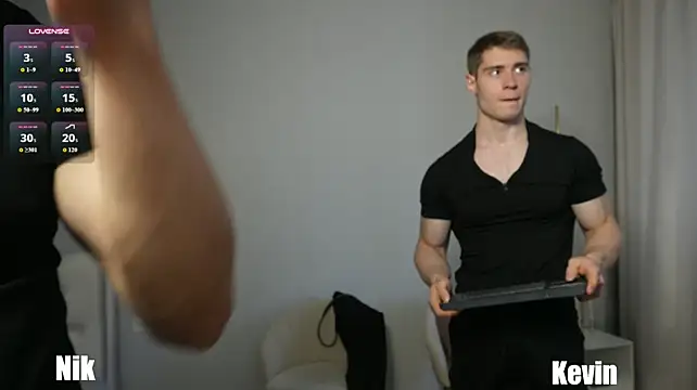 Nik_Sharp Adlı Modelin Canlı XXX Sohbeti