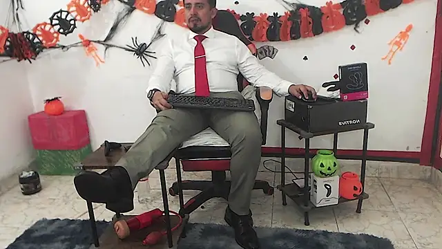 Онлайн чат XXX KalethBigDick