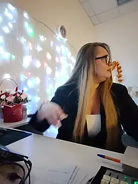 Chat XXX ao vivo de Juicy_PeachLux