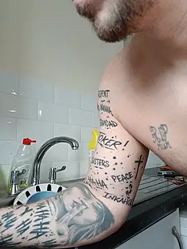 minim388's Live XXX Chat