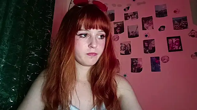 Chat +18 de CristinPiccirillo ao vivo
