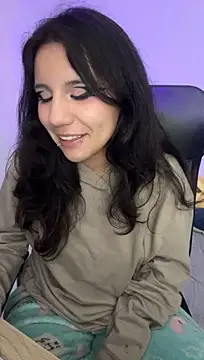 Chat XXX ao vivo de HollyPeachh