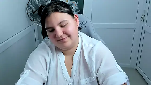 Živý XXX chat PhoenixFly