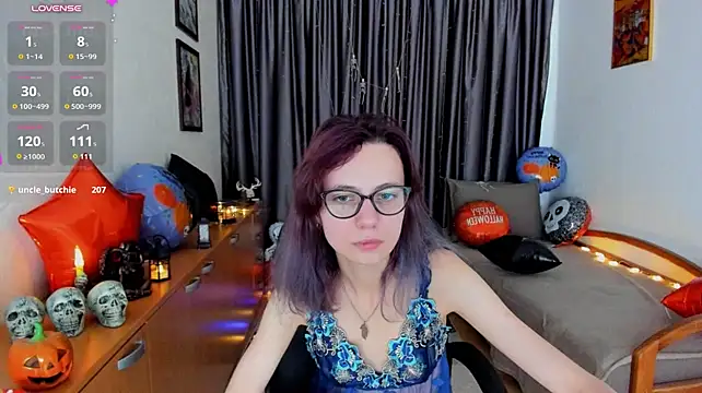 MiniLysiin Live XXX chat