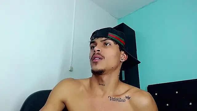 Angel_foxc13のライブXXXチャット