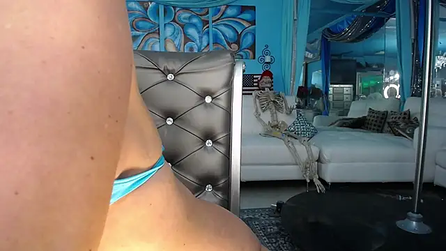 ADRIANNA_FOX লাইভ XXX চ্যাট