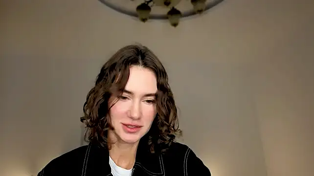 Miss_juliaa_'s Live XXX Chat