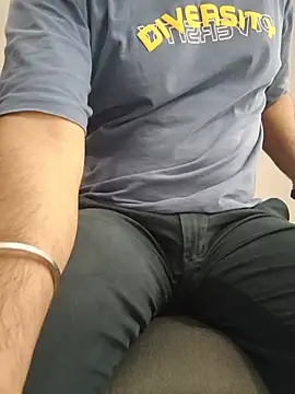 แชท XXX สดของ 8inch_hunk19