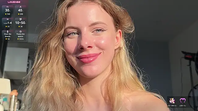 evy_miu Adlı Modelin Canlı XXX Sohbeti