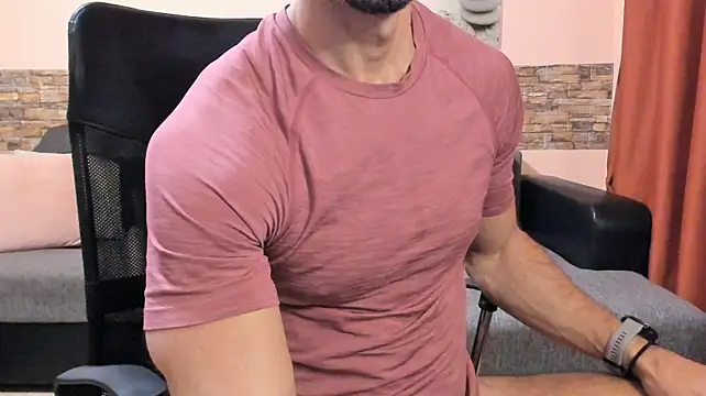 XXX chat uživo modela HotHunkTrainer