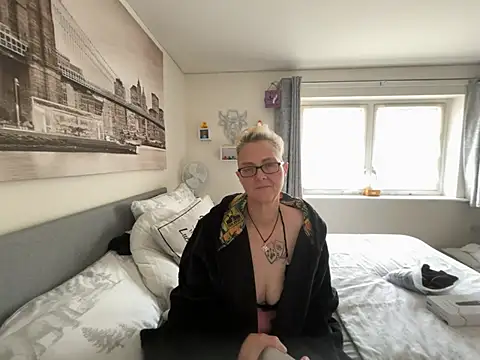 Chat XXX Live Curvy-Jinx