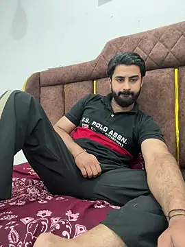 Royalboy_03 Adlı Modelin Canlı XXX Sohbeti