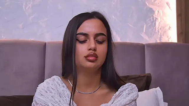 Chat +18 de AliceKane ao vivo