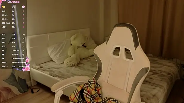 LiliTiny Show in webcam