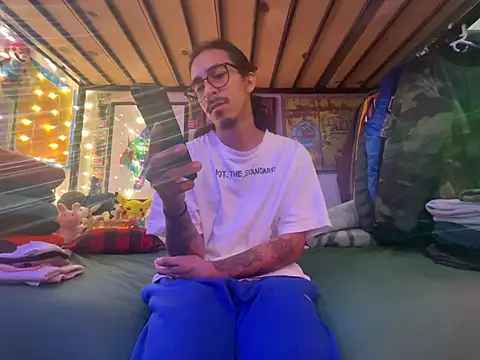 bigdickkane300 Show in webcam