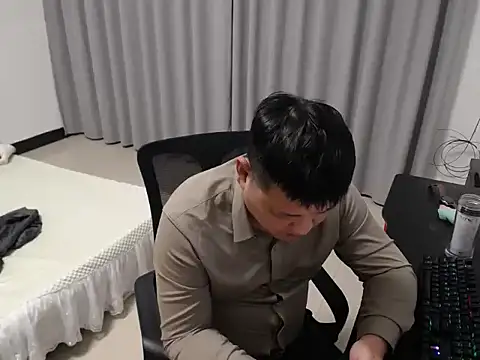zhang1118 Live XXX-Chat