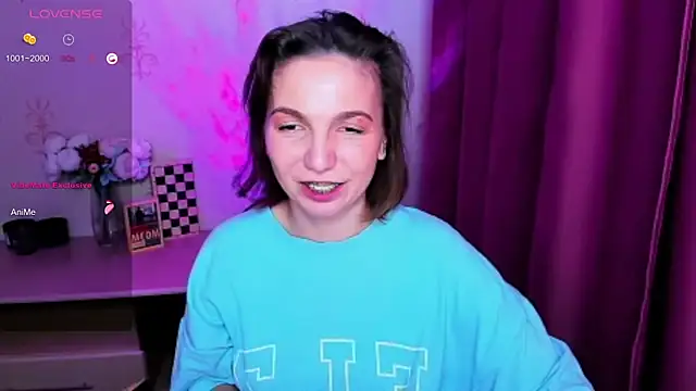 KindHazelHere_'s Live XXX Chat