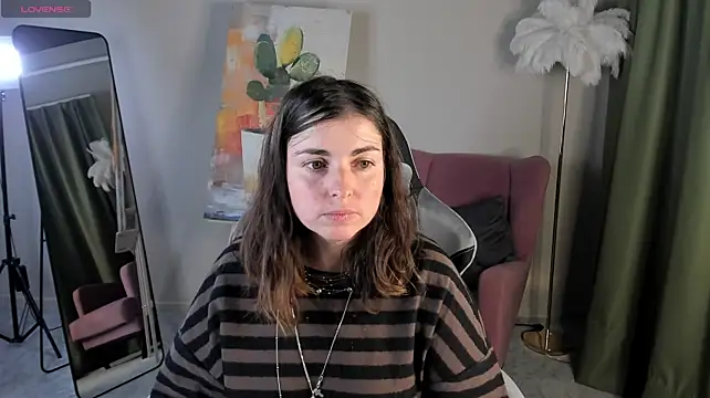 MartaEdams' Live XXX Chat