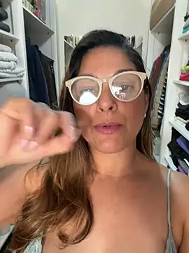 Chat XXX ao vivo de Mariiii_morena