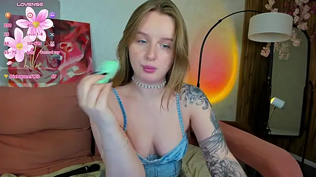 Rina_Panic লাইভ XXX চ্যাট