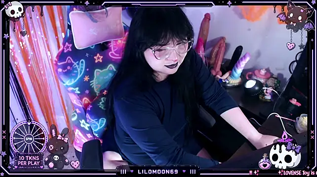แชท XXX สดของ LiloMoon69