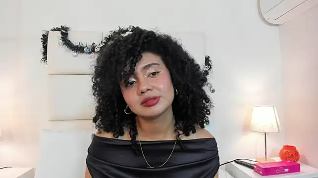 Kiraspell Chat XXX live