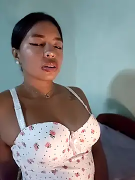 nathyjonees' Live XXX Chat