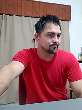 Bradd_32 Chat XXX in diretta