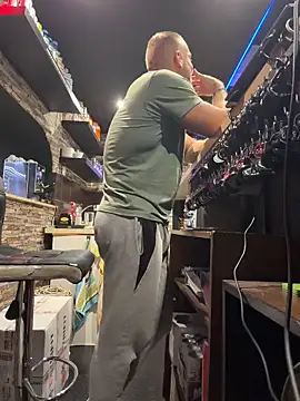 Johnytrain Chat XXX live