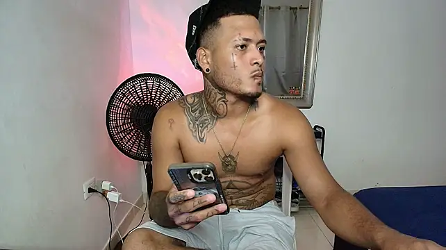 Chat XXX Live crow_black00