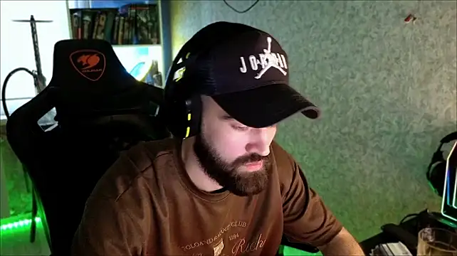 Chat XXX en directo de _Serious_Man