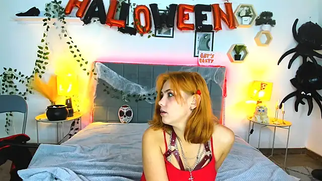 Chat +18 de DellaRows ao vivo