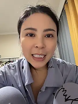 Chat +18 de YaoYao8888 ao vivo