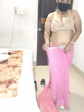 Chatroom XXX en direct de Wildharyanacouple