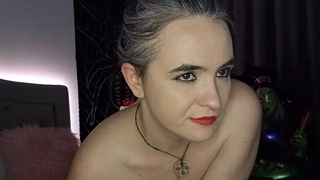 SilkenSin – Live XXX-chat